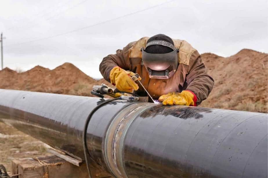  welding pipeline in a pipeliner hood